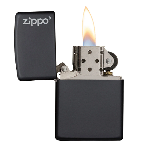 Briquet tempête Black Matte avec Logo Zippo allumé